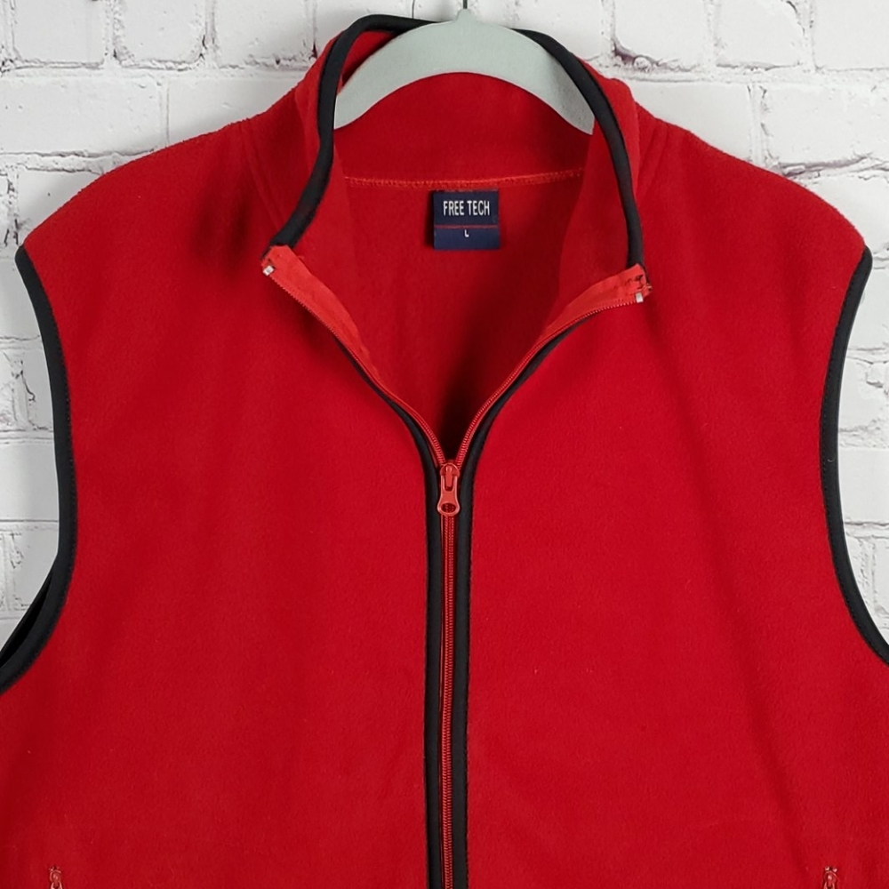 Free Tech Vest Large - Picture 2 of 5